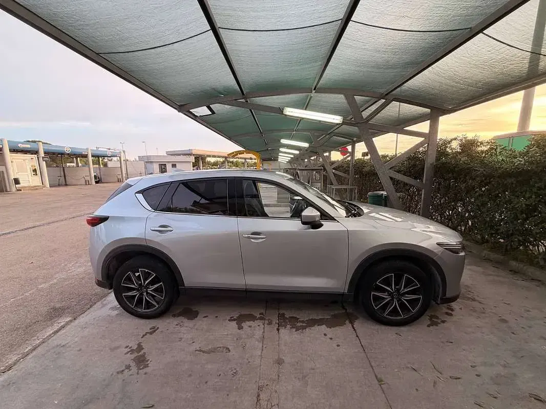 Usata Mazda CX-5 Exceed 150 CV (110 kW) 2018 Argento SUV