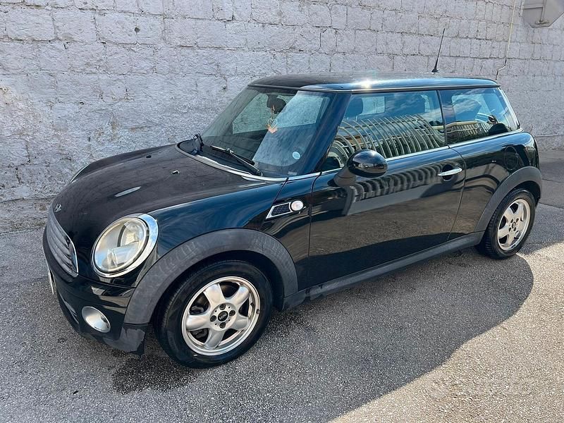Usata Mini One D 88 CV (64 kW) 2014 Nero Utilitaria