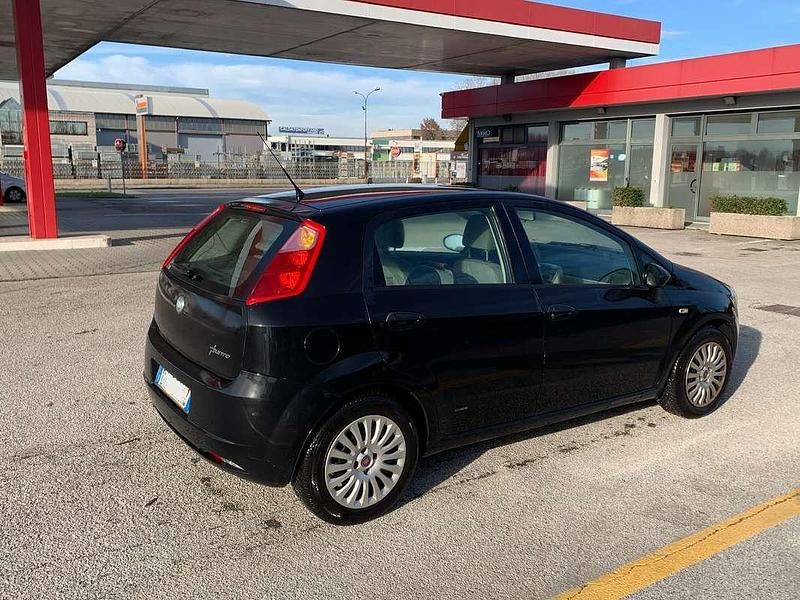 Usata Fiat Punto 77 CV (56 kW) 2006 Berlina