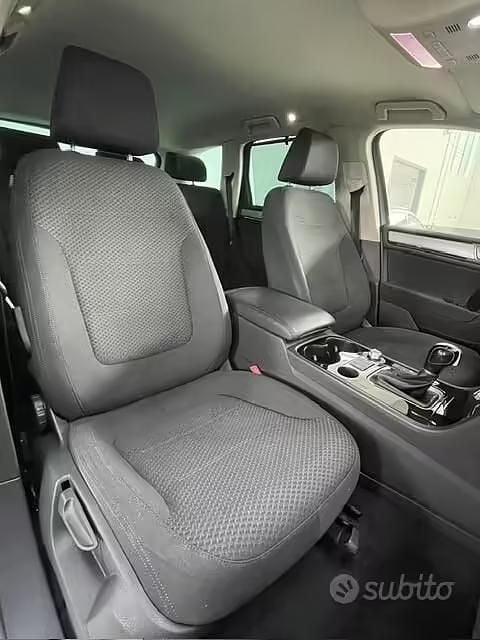 Usata VW Touareg Executive 262 CV (192 kW) 2016 Grigio SUV