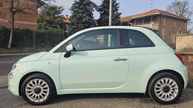 Begagnad Fiat 500C Lounge 69 HK (50 kW) 2021 Grön Cab