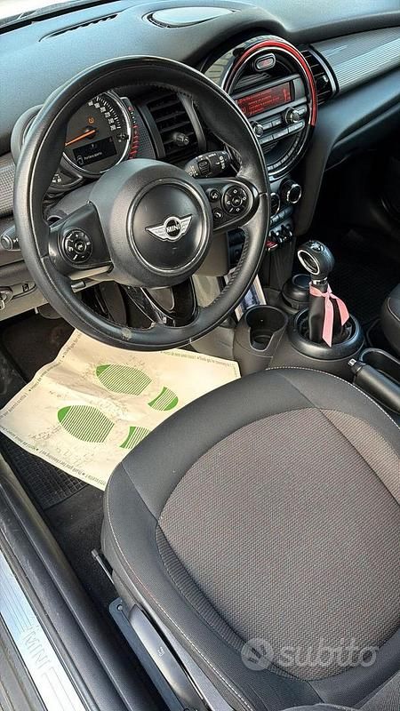 Usata Mini Cooper D 142 CV (104 kW) 2014 Bianco Utilitaria