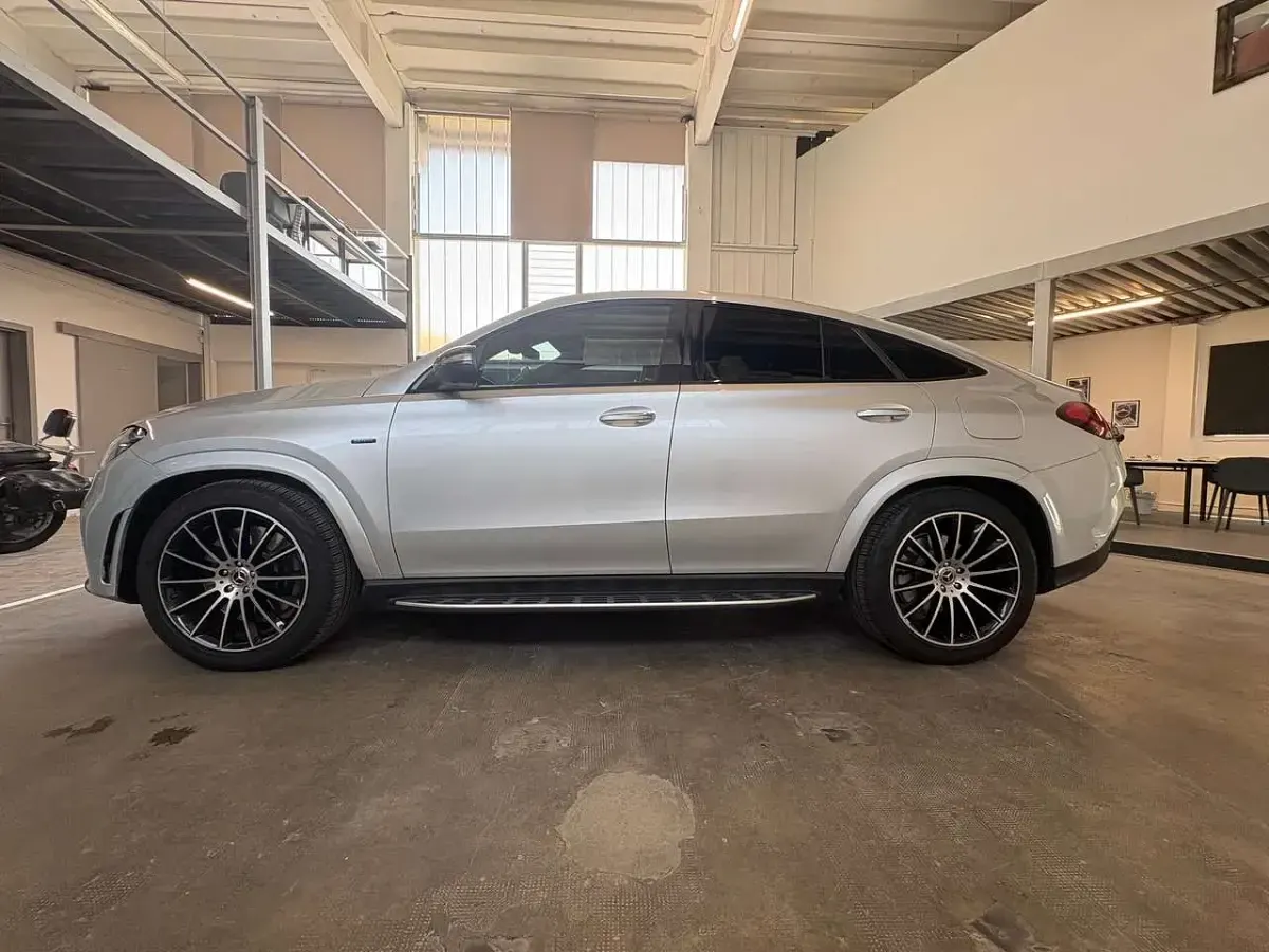 Usata Mercedes GLE350 Premium Plus 194 CV (142 kW) 2021 Argento iridio SUV