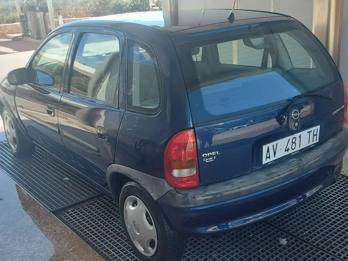 Usata Opel Corsa 60 CV (44 kW) 1998 Blu/azzurro Utilitaria