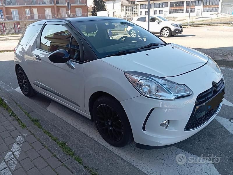 Usata DS Automobiles DS3 So Chic 92 CV (67 kW) 2012 Bianco Coupé