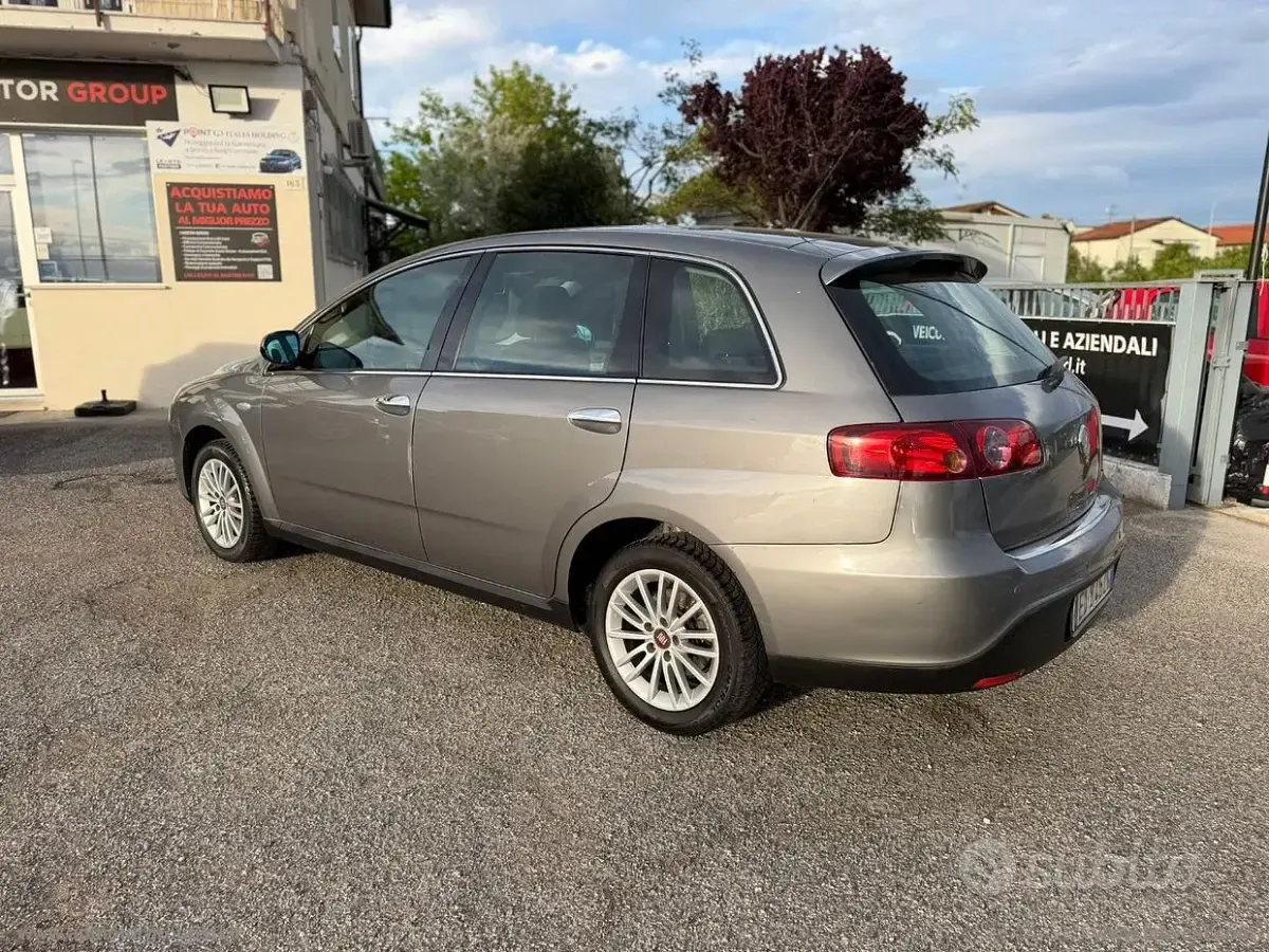 Usata Fiat Croma Emotion 150 CV (110 kW) 2010 Station wagon