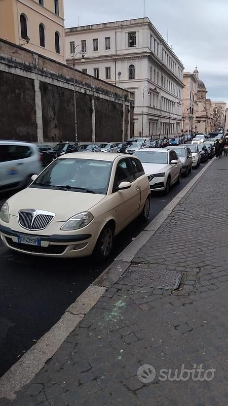 Usata Lancia Ypsilon 75 CV (55 kW) 2005 Giallo Utilitaria