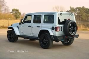 Usado Jeep Wrangler 381 HP (280 kW) 2024 Prateado SUV
