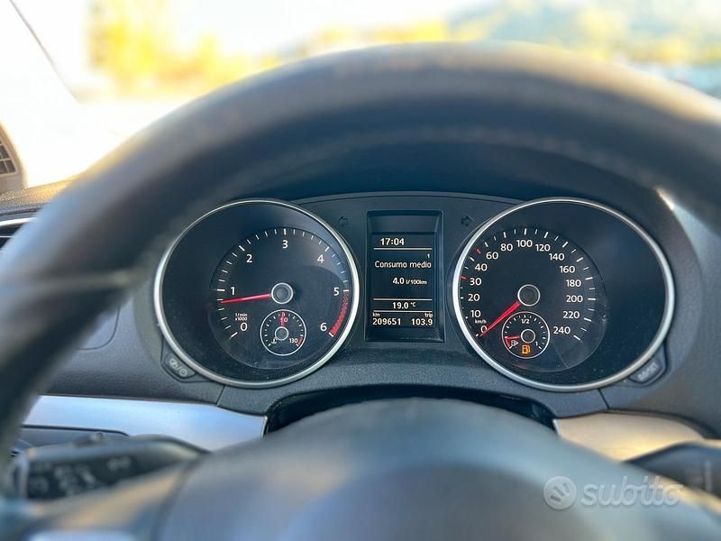 Usata 2012 VW Golf VI Due volumi | 5900 € (Ottimo prezzo) - Immagine 1/4