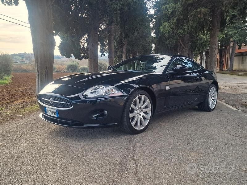 Usata Jaguar XK 298 CV (219 kW) 2008 Nero Coupé