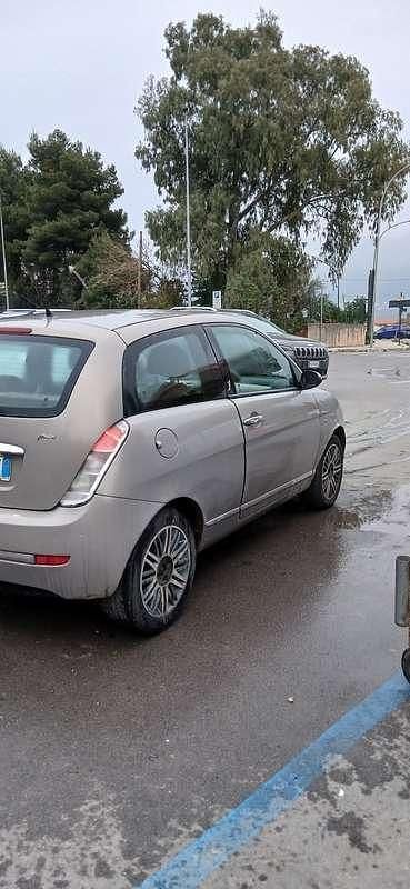 Usata Lancia Ypsilon 90 CV (66 kW) 2008 Utilitaria