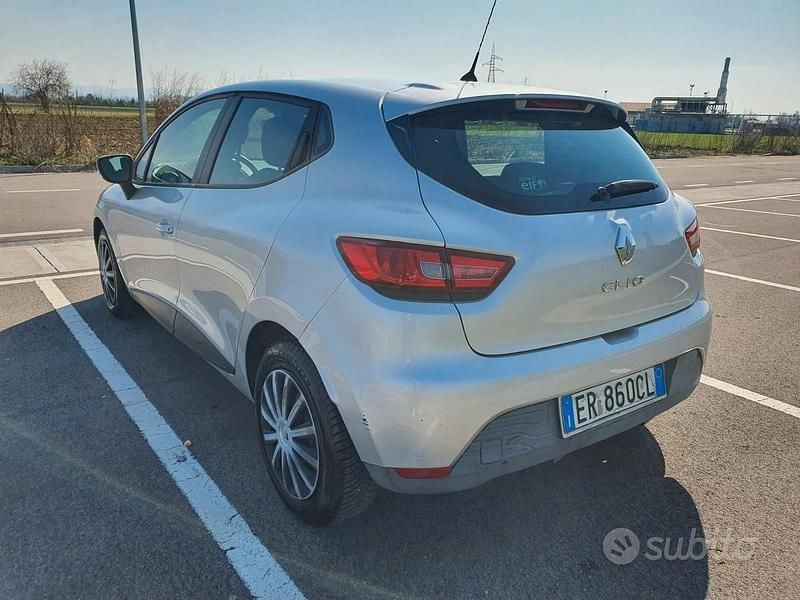 Usata Renault Clio IV 75 CV (55 kW) 2012 Berlina