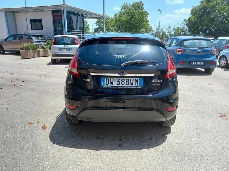 Occasion Ford Fiesta 68 PK (50 kW) 2009 Grijs Hatchback