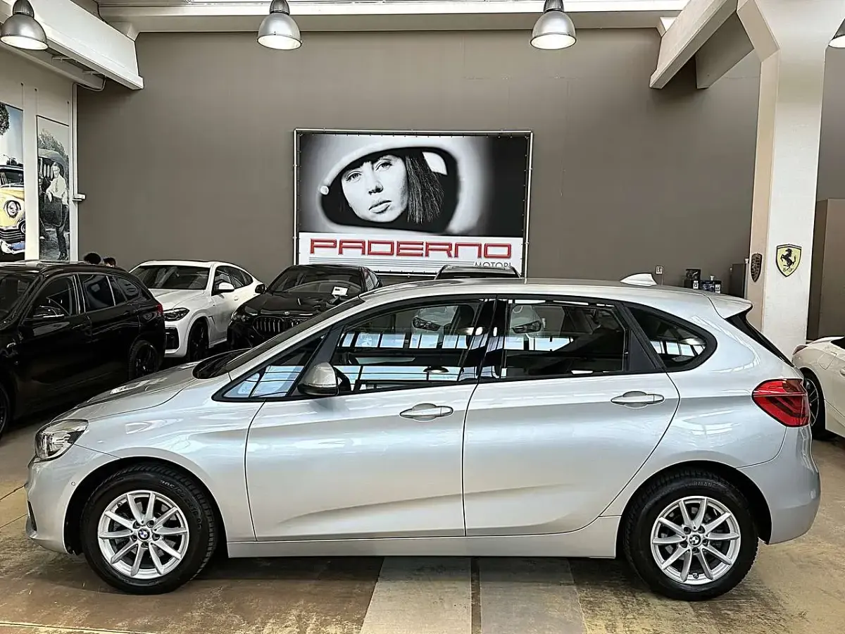 Usata BMW 216 Active Tourer Advantage 116 CV (85 kW) 2017 Glacier silber Monovolume
