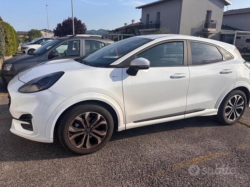 Usata Ford Puma 125 CV (91 kW) 2023 Bianco SUV