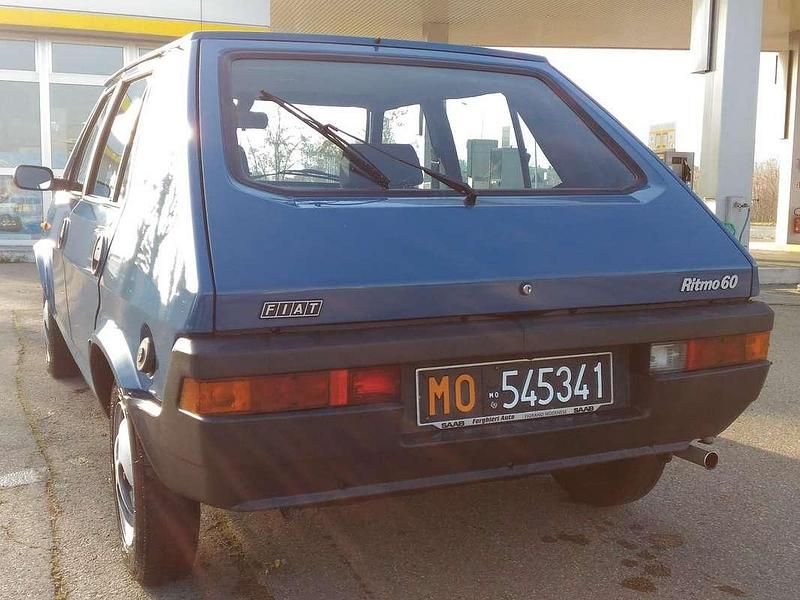 Usata Fiat Ritmo 60 CV (44 kW) 1982 Blu/azzurro Berlina