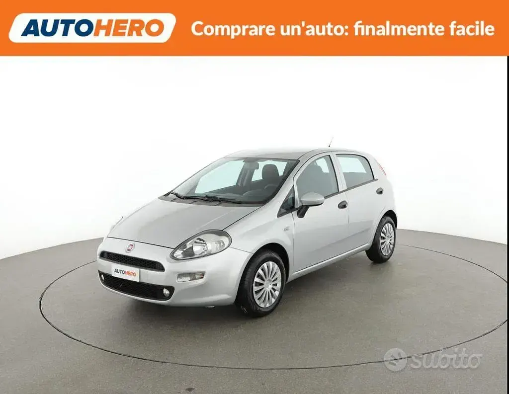 Usata Fiat Punto Street 70 CV (51 kW) 2015 Utilitaria