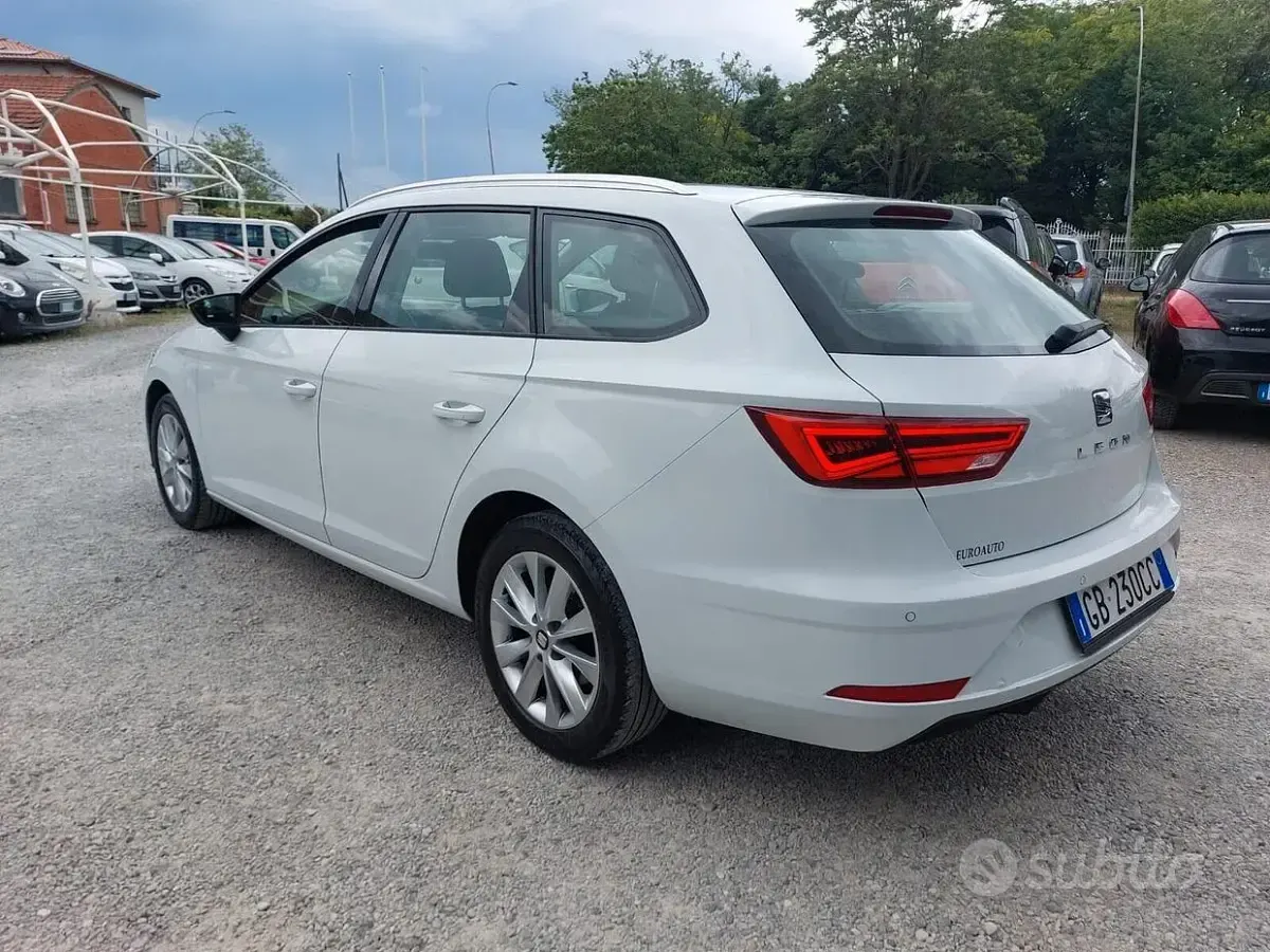Usata Seat Leon 115 CV (84 kW) 2020 Bianco Station wagon