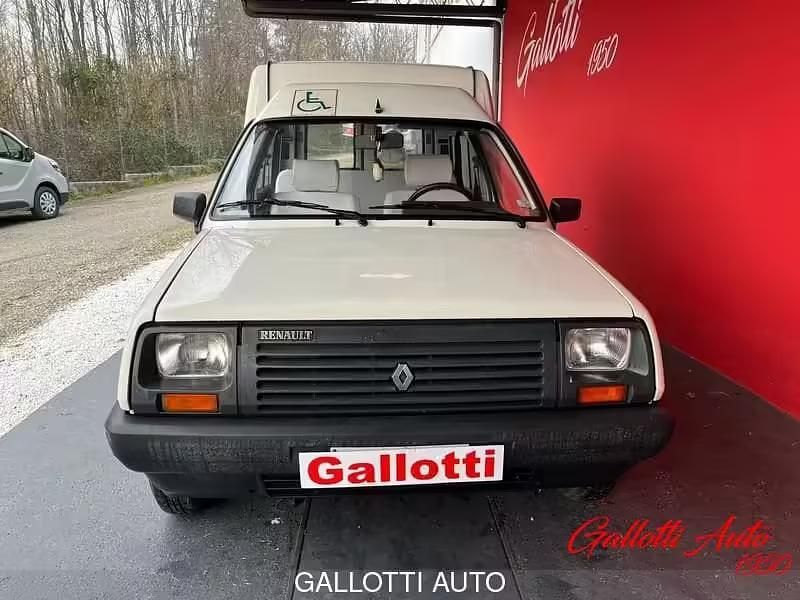 Usata Renault 4CV 46 CV (33 kW) 1988 Bianco Berlina