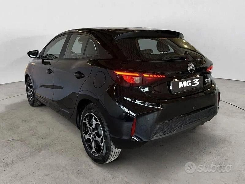 Nuova MG MG3 Luxury 2025 Nero Utilitaria