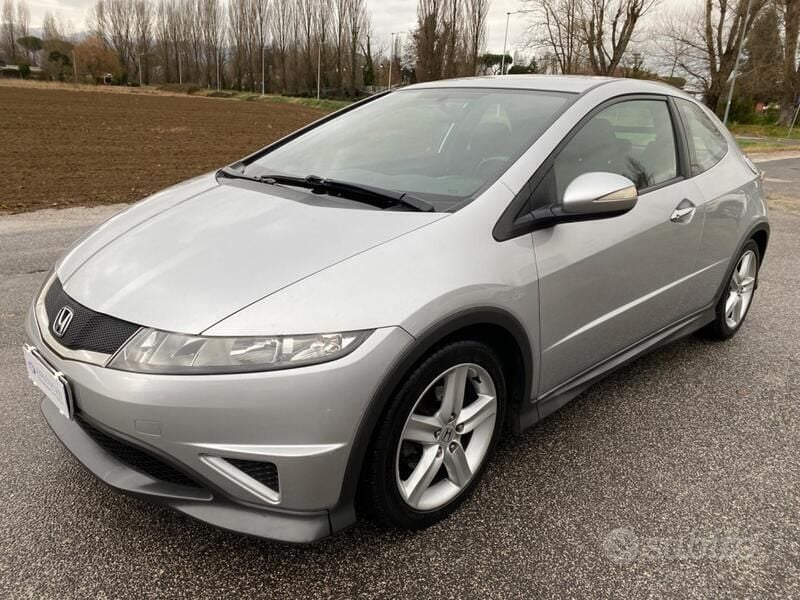 Usata Honda Civic Type S 140 CV (102 kW) 2009 Argento Coupé