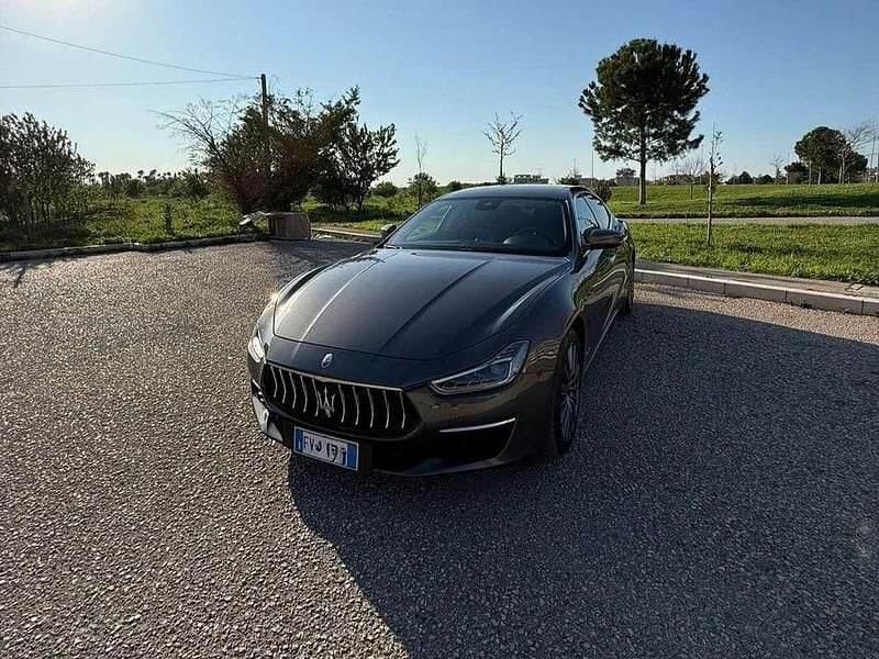 Usata Maserati Ghibli GranLusso 250 CV (183 kW) 2019 Grigio Berlina