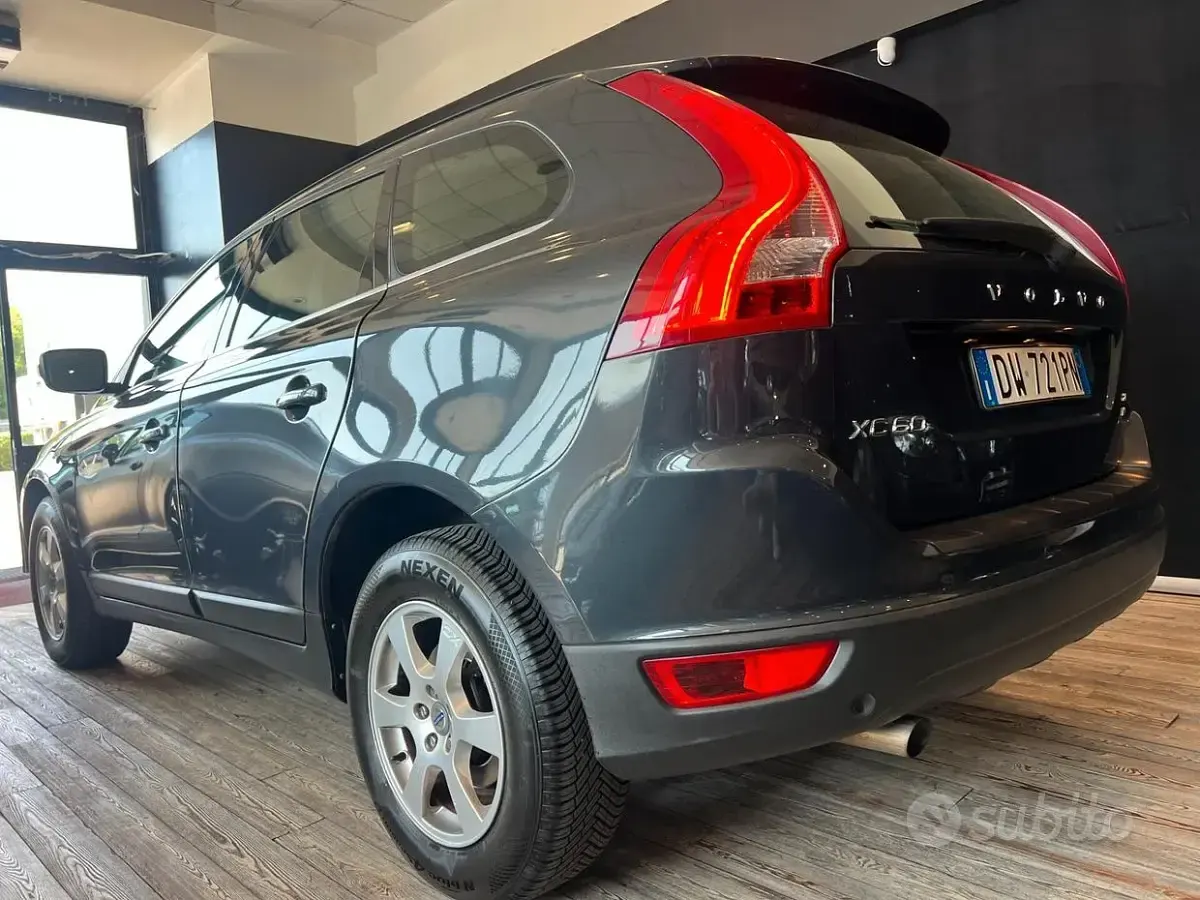 Usata Volvo XC60 Momentum 163 CV (119 kW) 2009 Grigio SUV