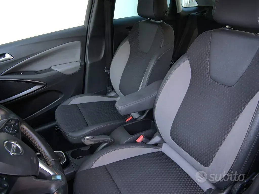 Usata Opel Crossland X Innovation 83 CV (61 kW) 2019 Bianco SUV