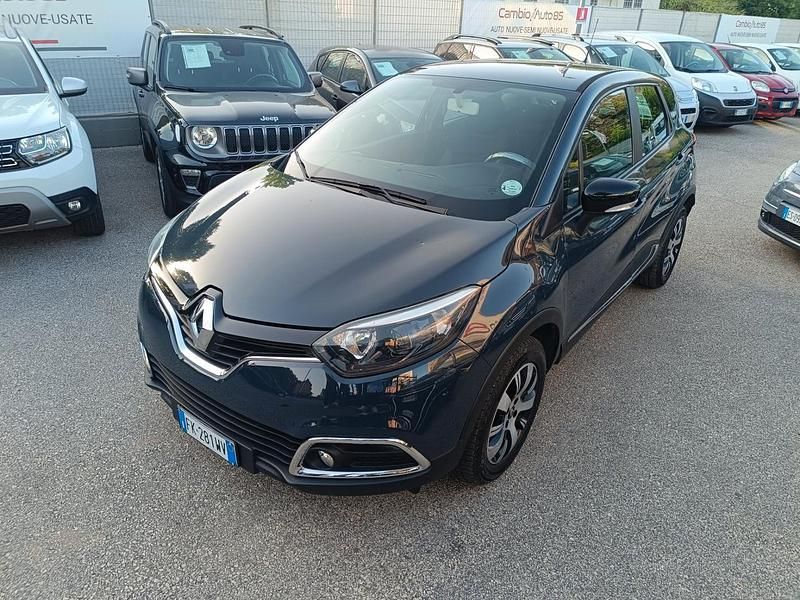 Usata Renault Captur Zen 90 CV (66 kW) 2017 Blu SUV