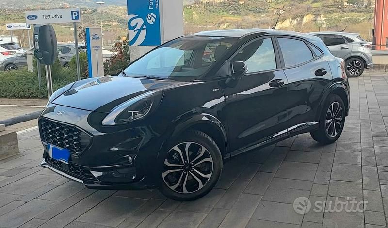 Usata Ford Puma ST-Line 125 CV (91 kW) 2020 Nero Berlina