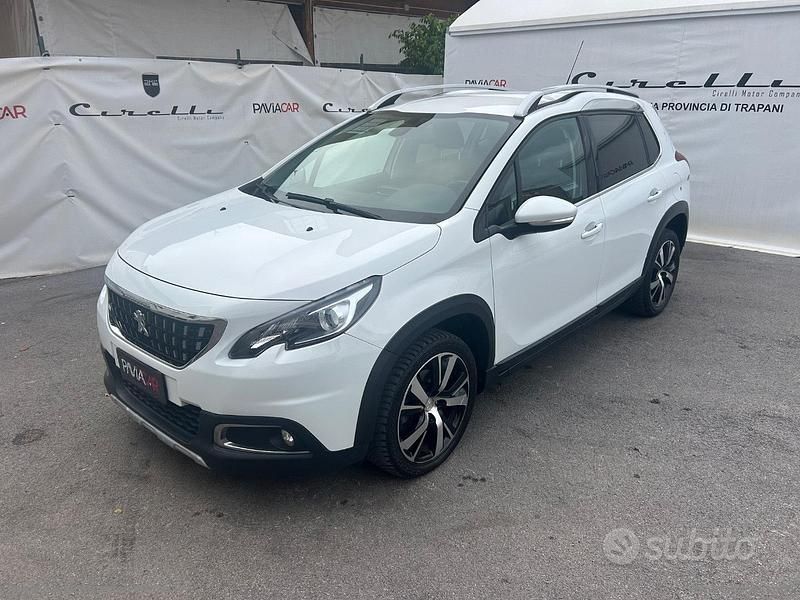Usata Peugeot 2008 S 120 CV (88 kW) 2019 Bianco SUV