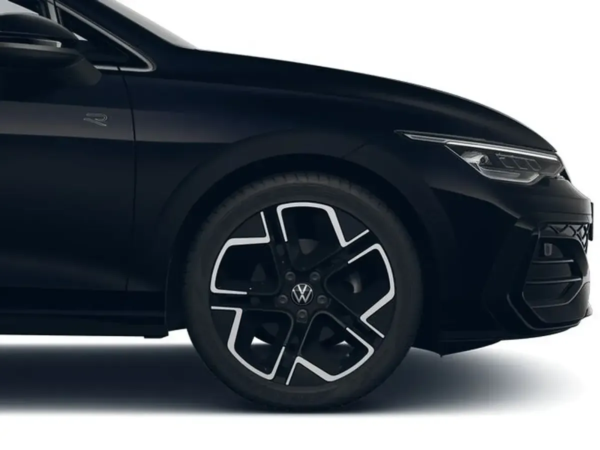 Nuova VW Golf VIII R-line Plus 150 CV (110 kW) 2026 Grenadill black metallizzato