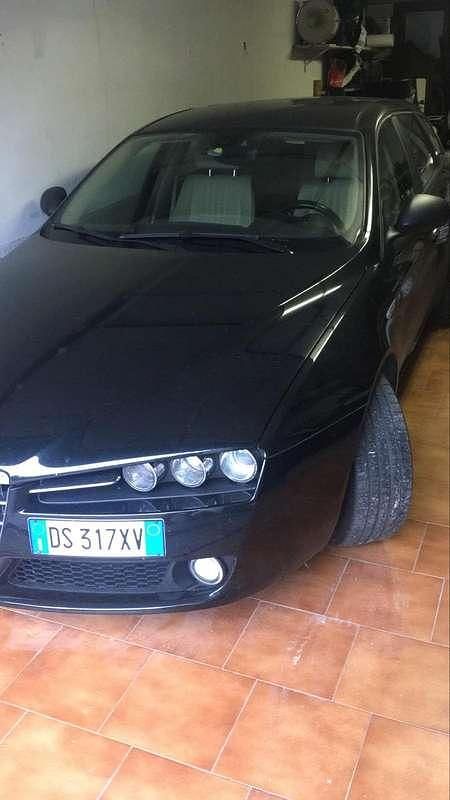 Nero Usata 2007 Alfa Romeo 159 Distinctive Station wagon | 3000 € - Immagine 1/2