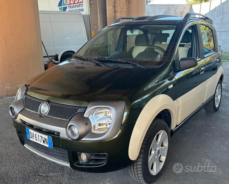 Usata Fiat Panda Cross Cross 74 CV (54 kW) 2007 Verde Utilitaria