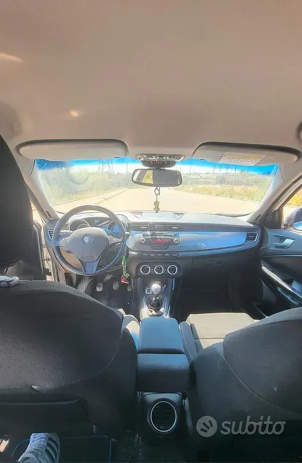 Usata Alfa Romeo Giulietta 140 CV (102 kW) 2011 Utilitaria