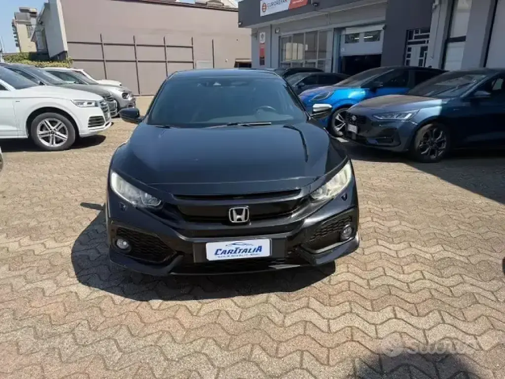 Begagnad Honda Civic Elegance 126 HK (92 kW) 2018 Svart Sedan