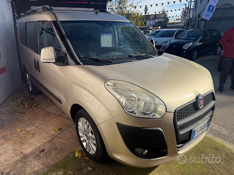 Usata Fiat Doblò 119 CV (87 kW) 2013 Marrone Monovolume