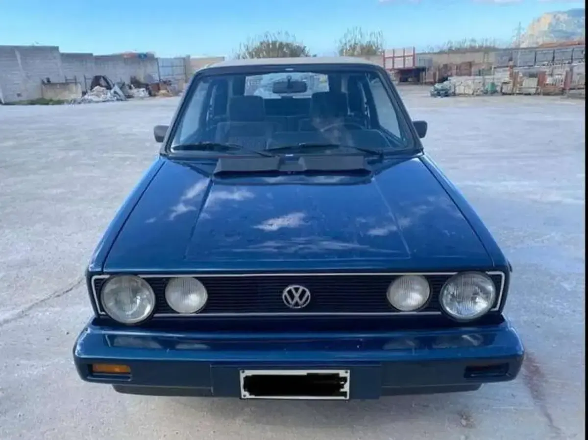 Usata VW Golf Cabriolet 50 CV (36 kW) 1979 Blu/azzurro Cabrio