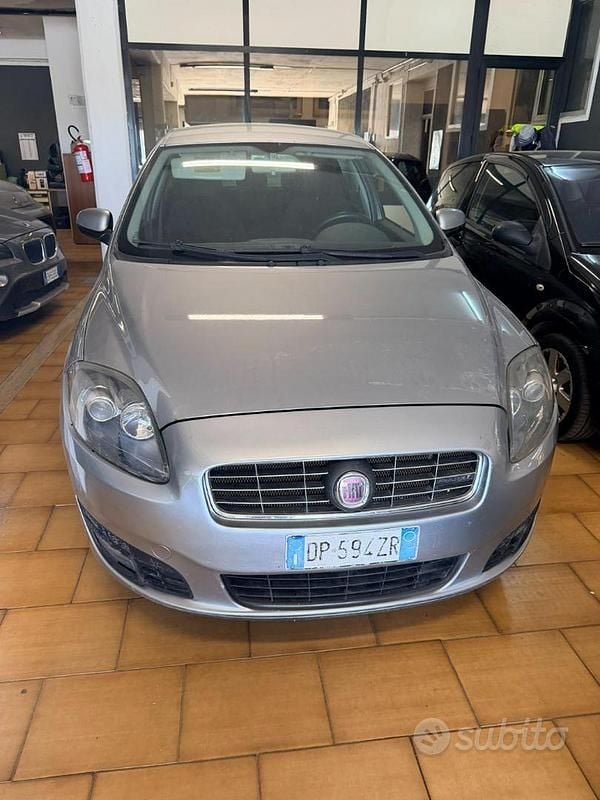 Usata Fiat Croma Dynamic 150 CV (110 kW) 2008 Grigio Station wagon