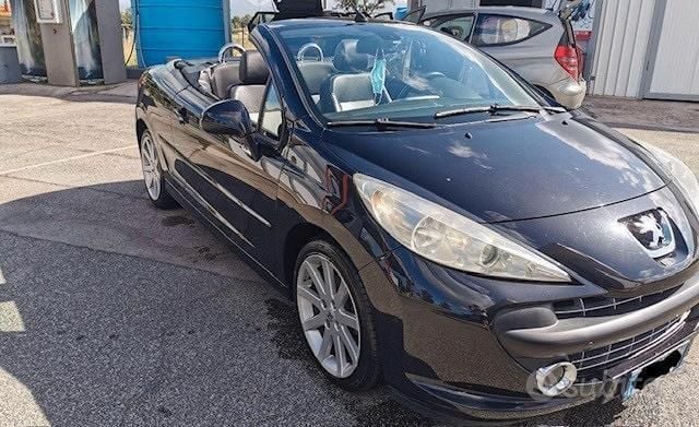 Usata Peugeot 207 109 CV (80 kW) 2008 Nero Cabrio