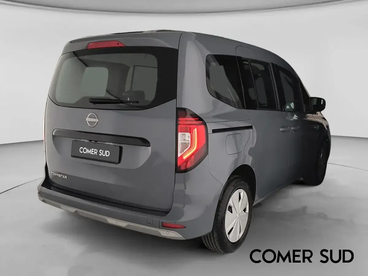 Usata Nissan Townstar N-Connecta 131 CV (96 kW) 2025 Grigio Furgone