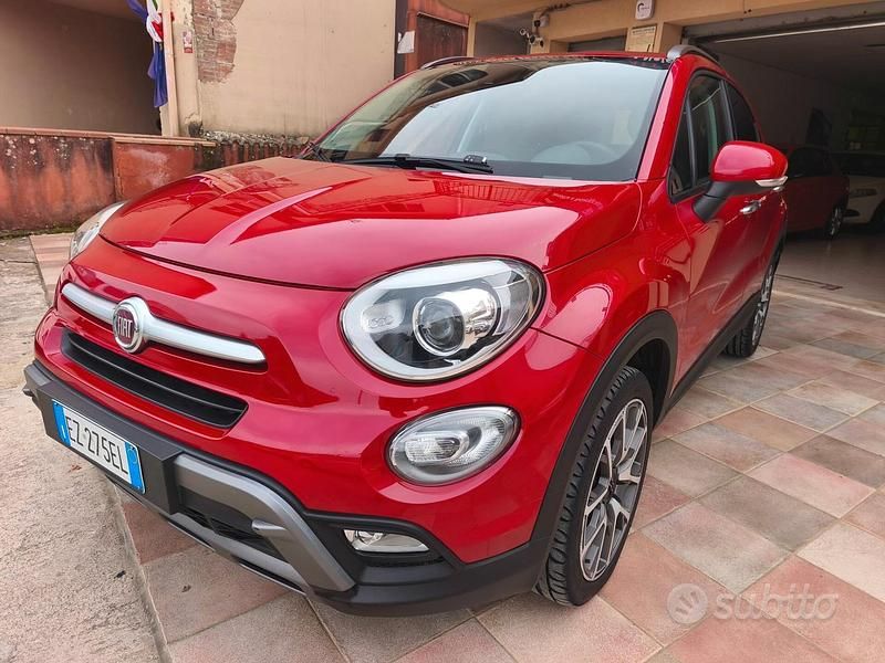 Usata Fiat 500X Cross 140 CV (102 kW) 2015 Rosso SUV