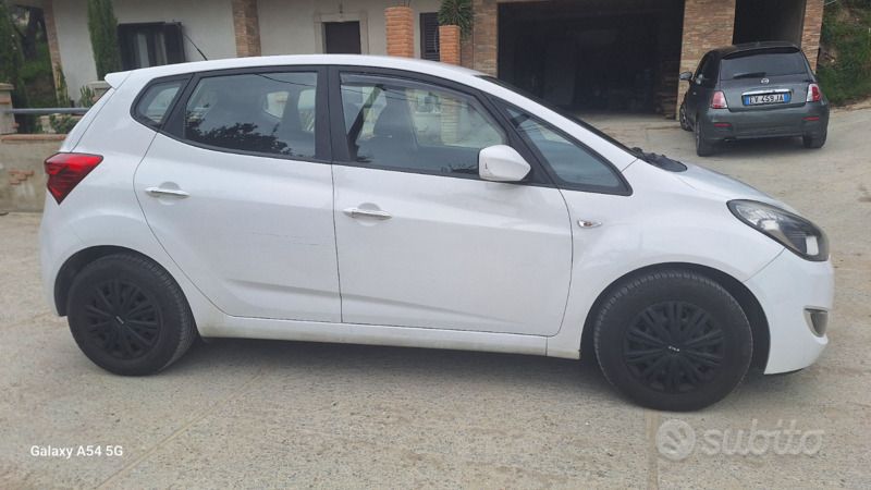 Usata Hyundai ix20 90 CV (66 kW) 2014 Bianco Utilitaria