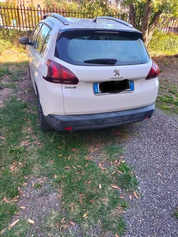 Używany Peugeot 2008 Active 83 KM (61 kW) 2019 Biały SUV