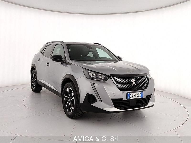 Usata Peugeot 2008 Allure 102 CV (75 kW) 2023 Grigio SUV