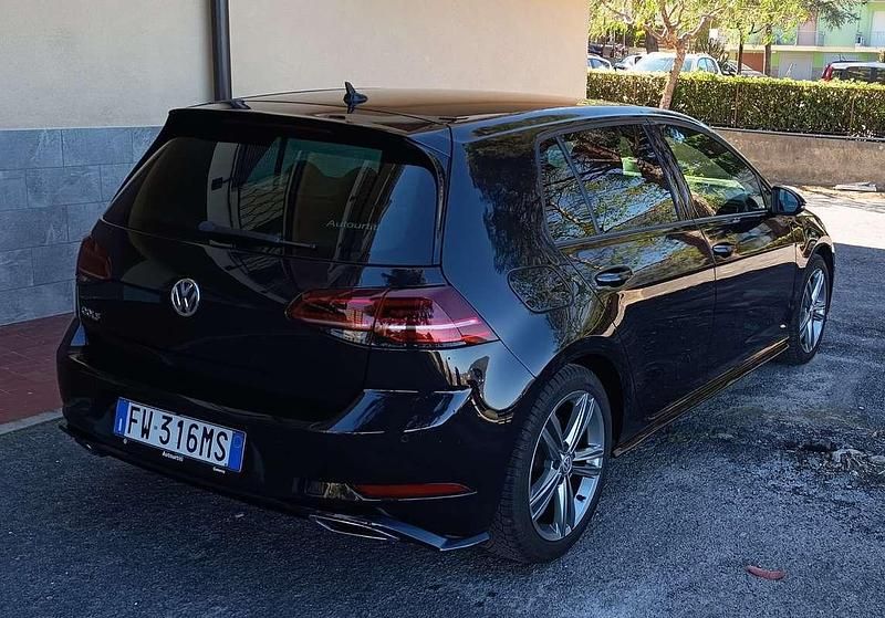 Usata VW Golf VII R-line 150 CV (110 kW) 2019 Berlina