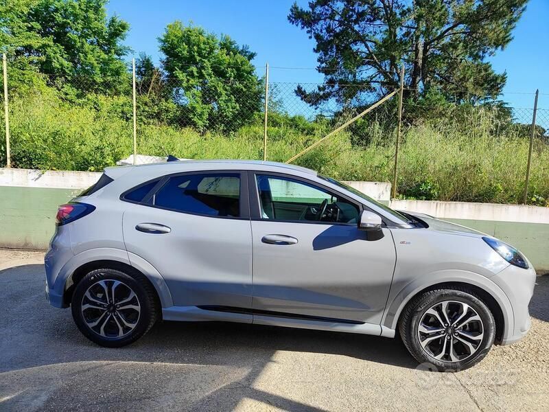 Usata Ford Puma ST-Line 125 CV (91 kW) 2021 Grigio Utilitaria