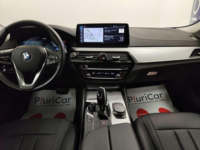 Usata BMW 530e 292 CV (214 kW) 2022 Nero Station wagon