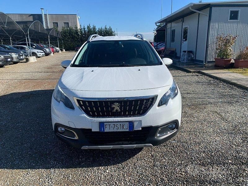 Usata Peugeot 2008 S 110 CV (80 kW) 2018 Bianco SUV