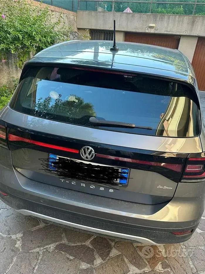 Usata VW T-Cross 95 CV (69 kW) 2019 Grigio SUV